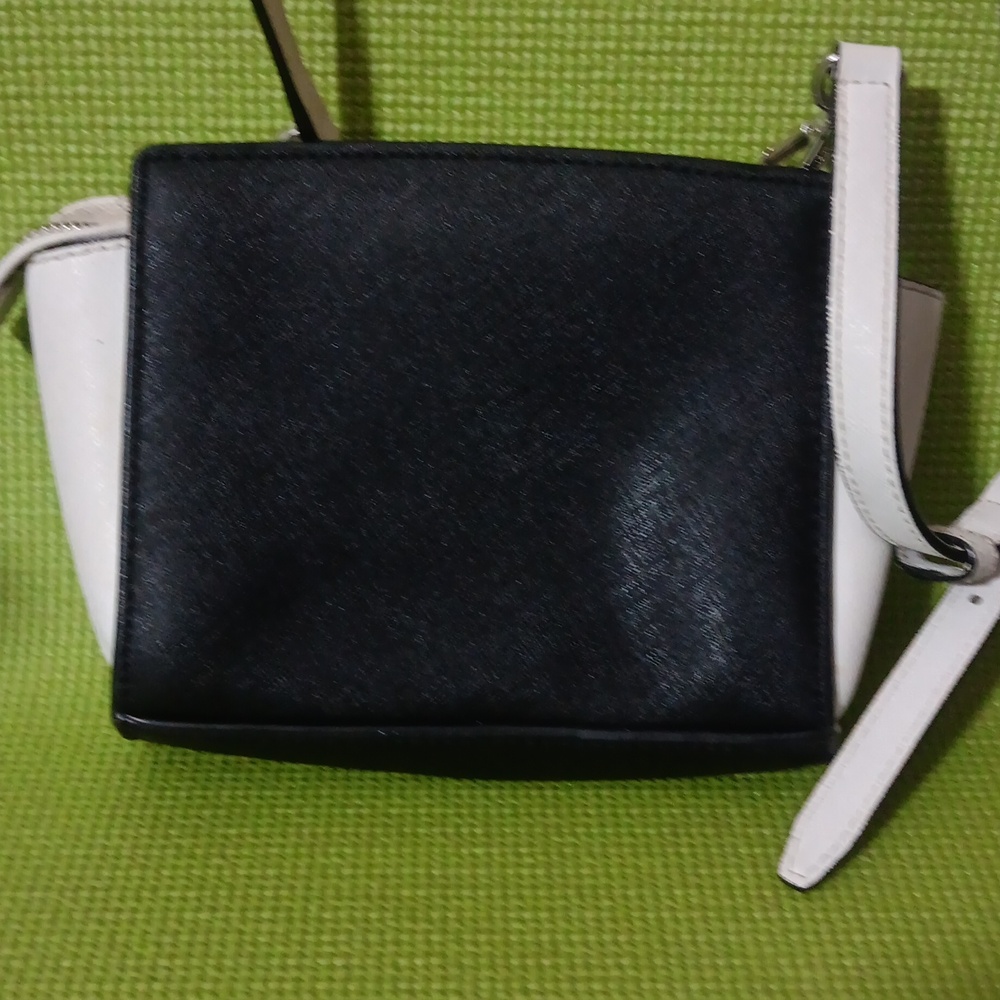 Michael Kors Black and White Crossbody Bag - Picture 2 of 7